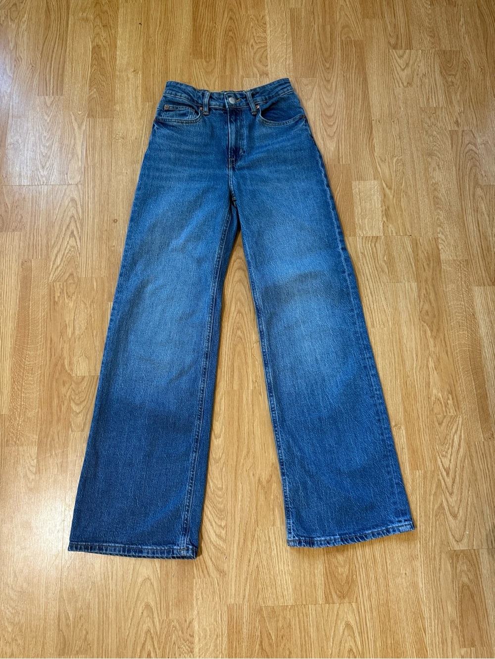 H & M Classic Wide-Leg Women's Jeans in Blue - Size 4